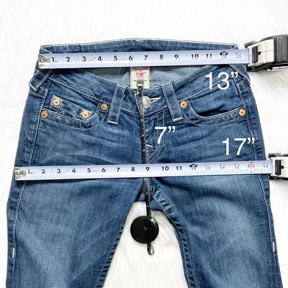 True Religion Straight Leg Low Rise Medium Wash Logo Embroidered Jeans - Picture 8 of 10